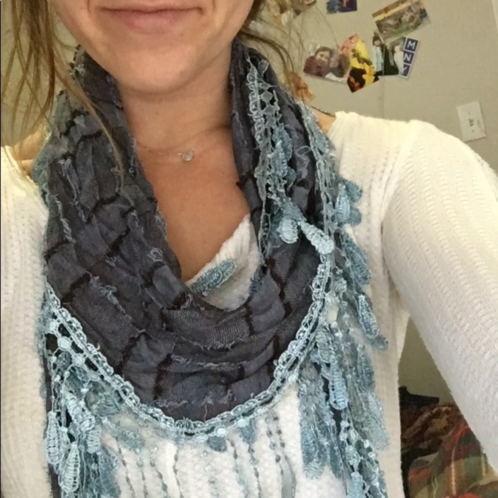 Scarf